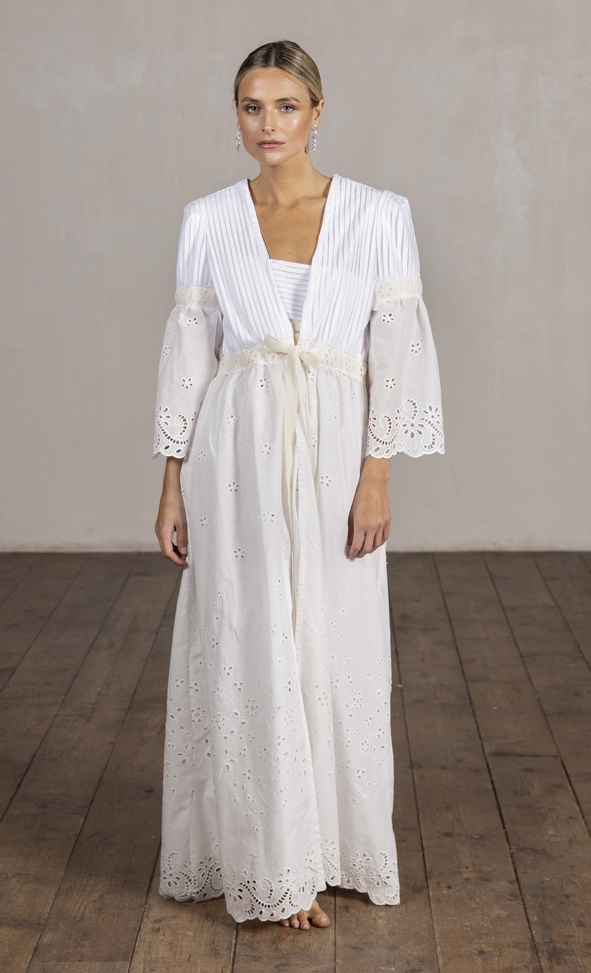 Moni Robe