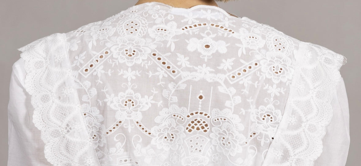 Isabella Robe