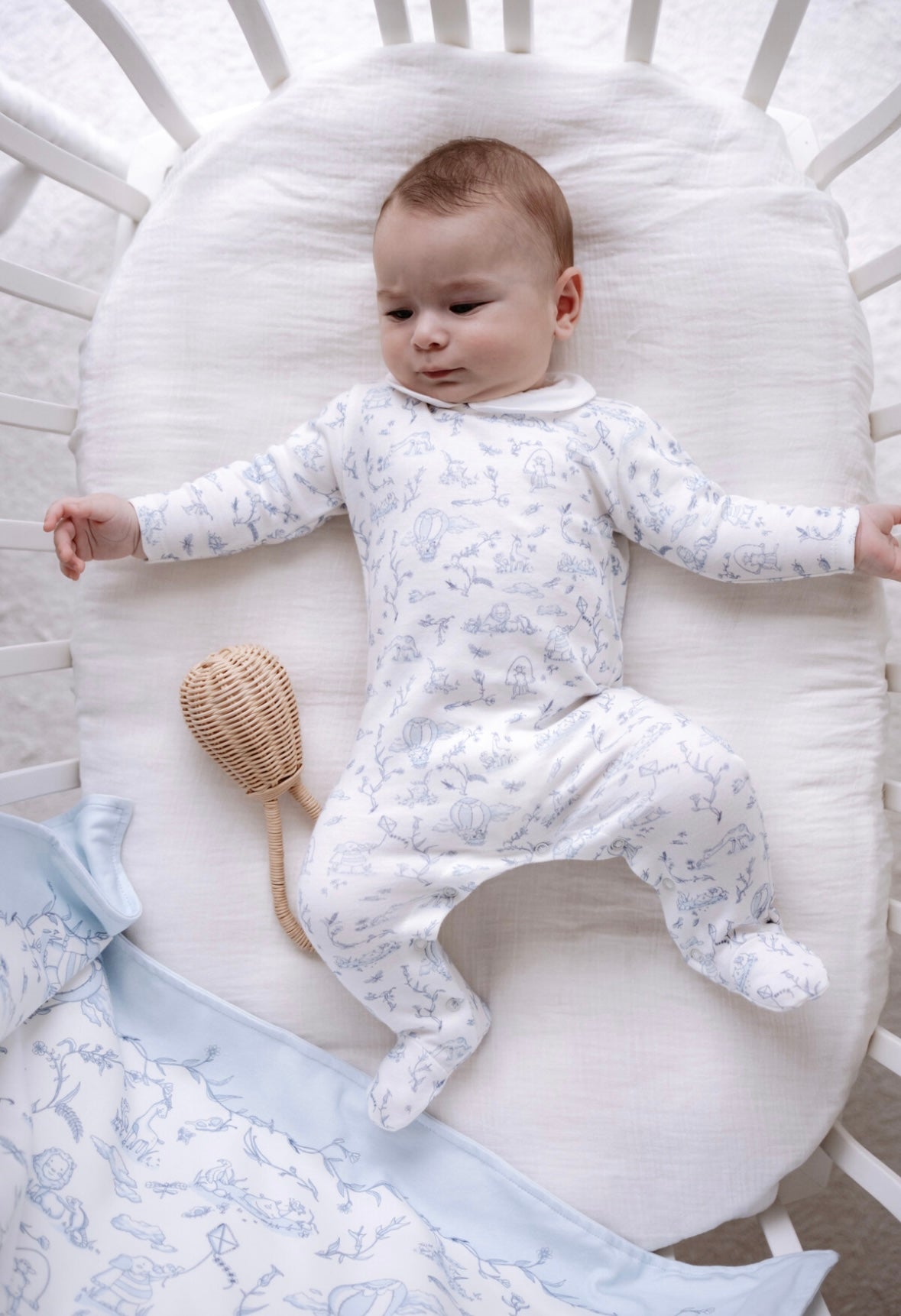 4-Piece Newborn Set – Toile De Jouy / Blue