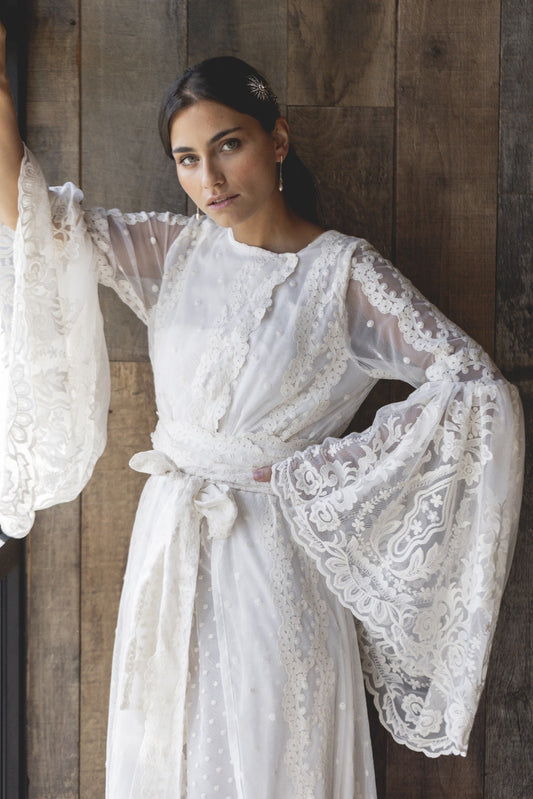 Leonor Robe